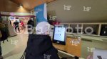 София -  Демонстрация на машинно гласуване в метростанция "Сердика"