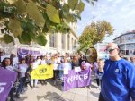 Работещите в пощенските и драматичния театър във Варна протестират