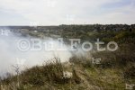 Варна - Сухи треви горят край село Каменар