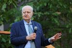 Жители, студенти и артисти преобразиха "семейните общежития" в Студентски град