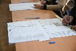 Президентският изборен ден започна спокойно в страната