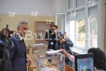 Благоевград - Андрей Гюров гласува със семейството си