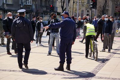 Варненци излязоха на протест пред общината